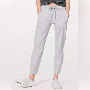 Lululemon on the fly pant